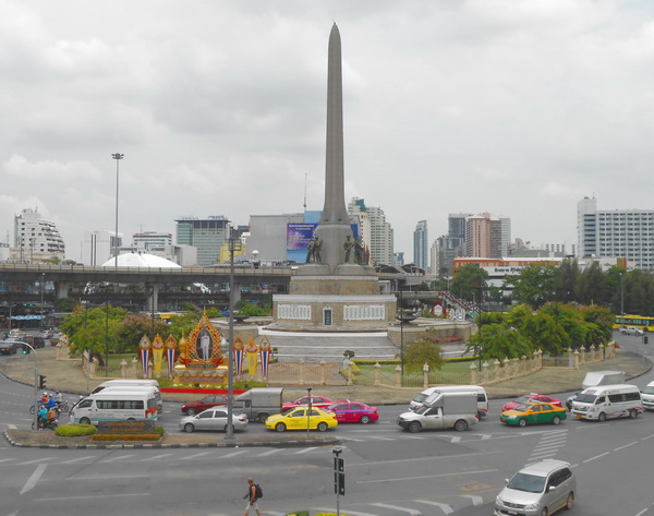 ยินดีต้อนรับสู่รถตู้ไทยดอทคอม- […]